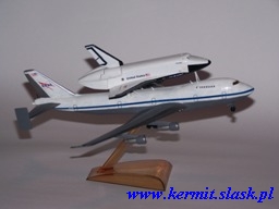 Boeing 747 with Columbia Space Shuttle