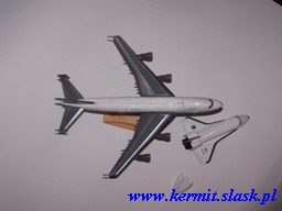 Boeing 747 with Columbia Space Shuttle